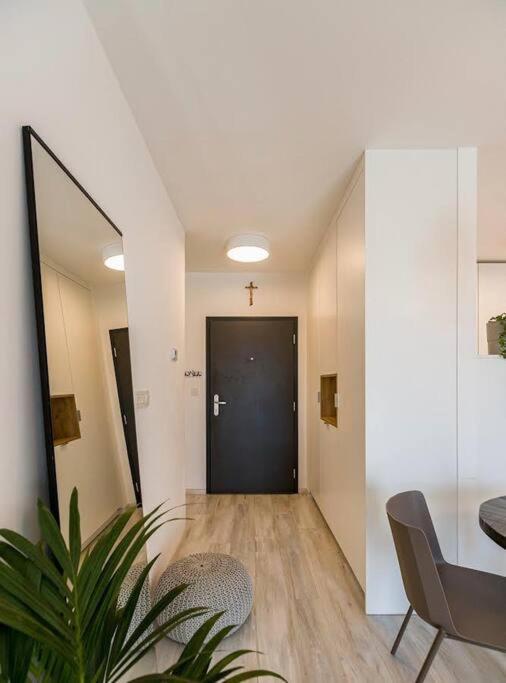 Urban Apartment With Possibility Of Parking Bratysława Zewnętrze zdjęcie